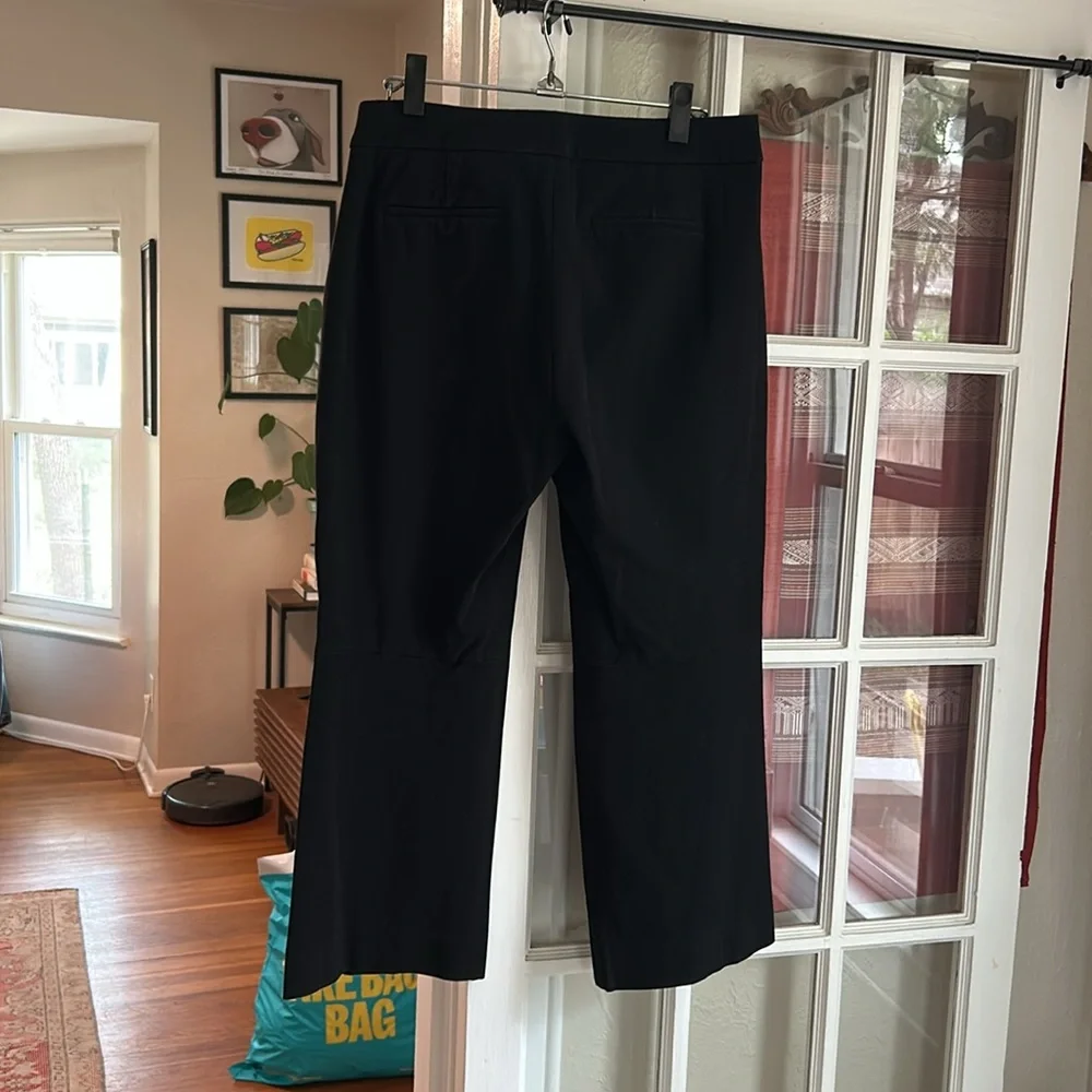 J. Crew Hayden Kickout Crop Pant in Bi-Stretch Cotton (Black/10) - Picture 3 of 5